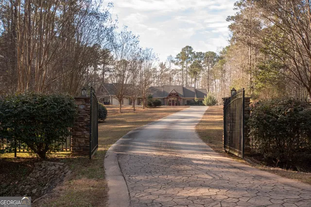 $849,000 | 64 Waterview Court, LaGrange, GA 30240