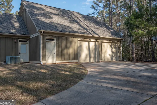 $849,000 | 64 Waterview Court, LaGrange, GA 30240