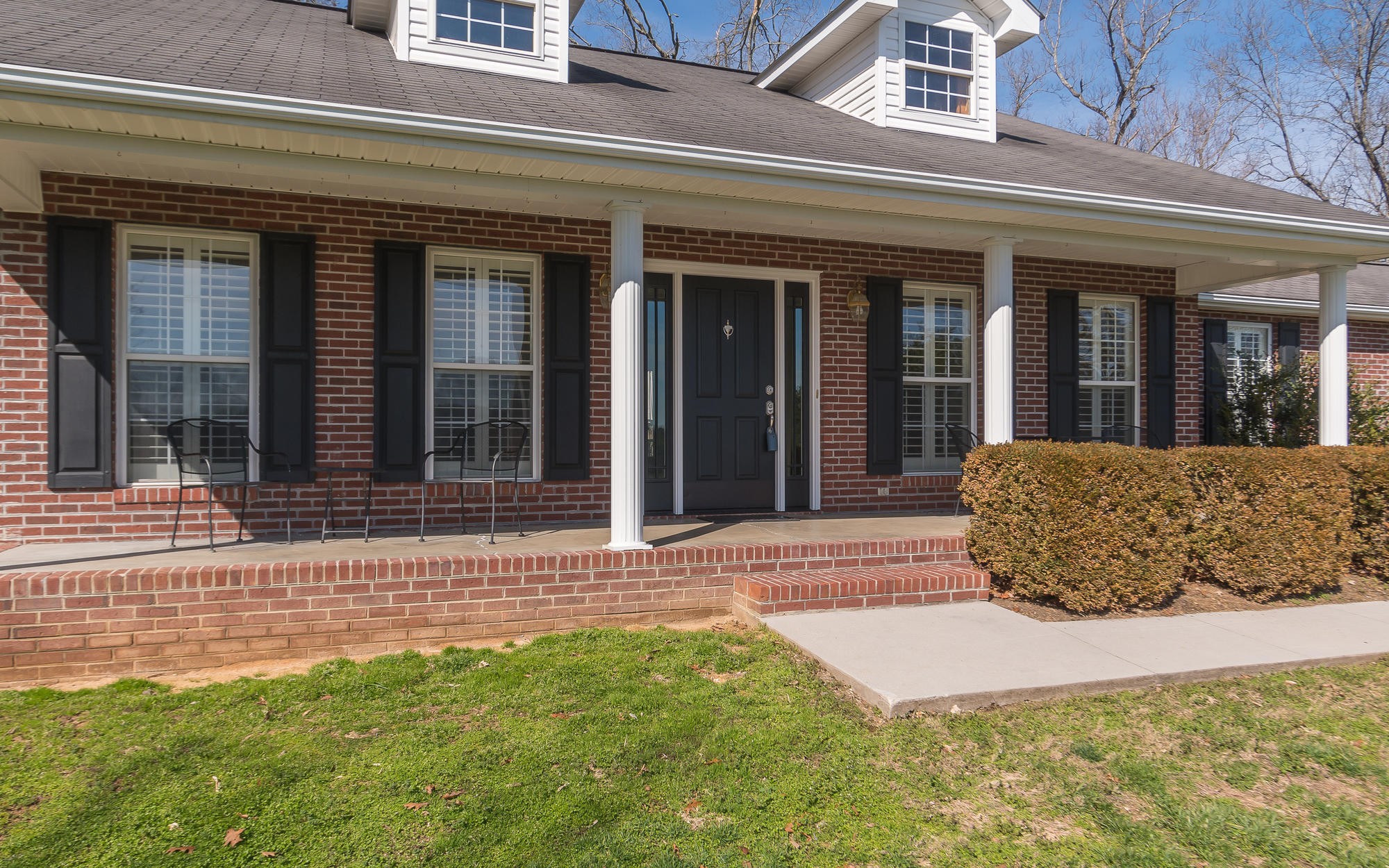 9303 Cameron Road Mascot, TN 37806 - Photo 2 of 34 Gallery Image 2