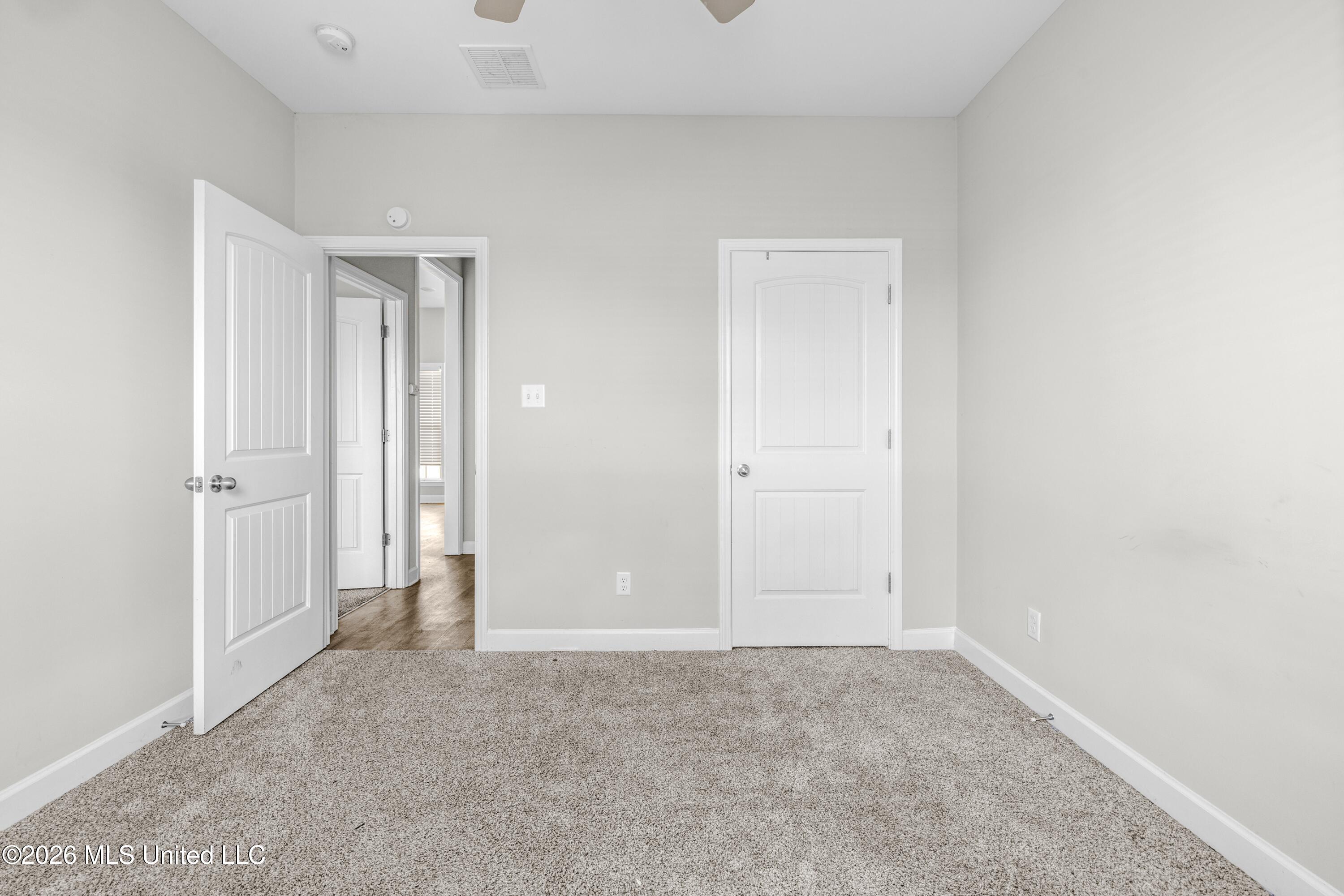9155 Lakeside Circle South Walls, MS 38680 - Photo 17 of 31 R5C_3416