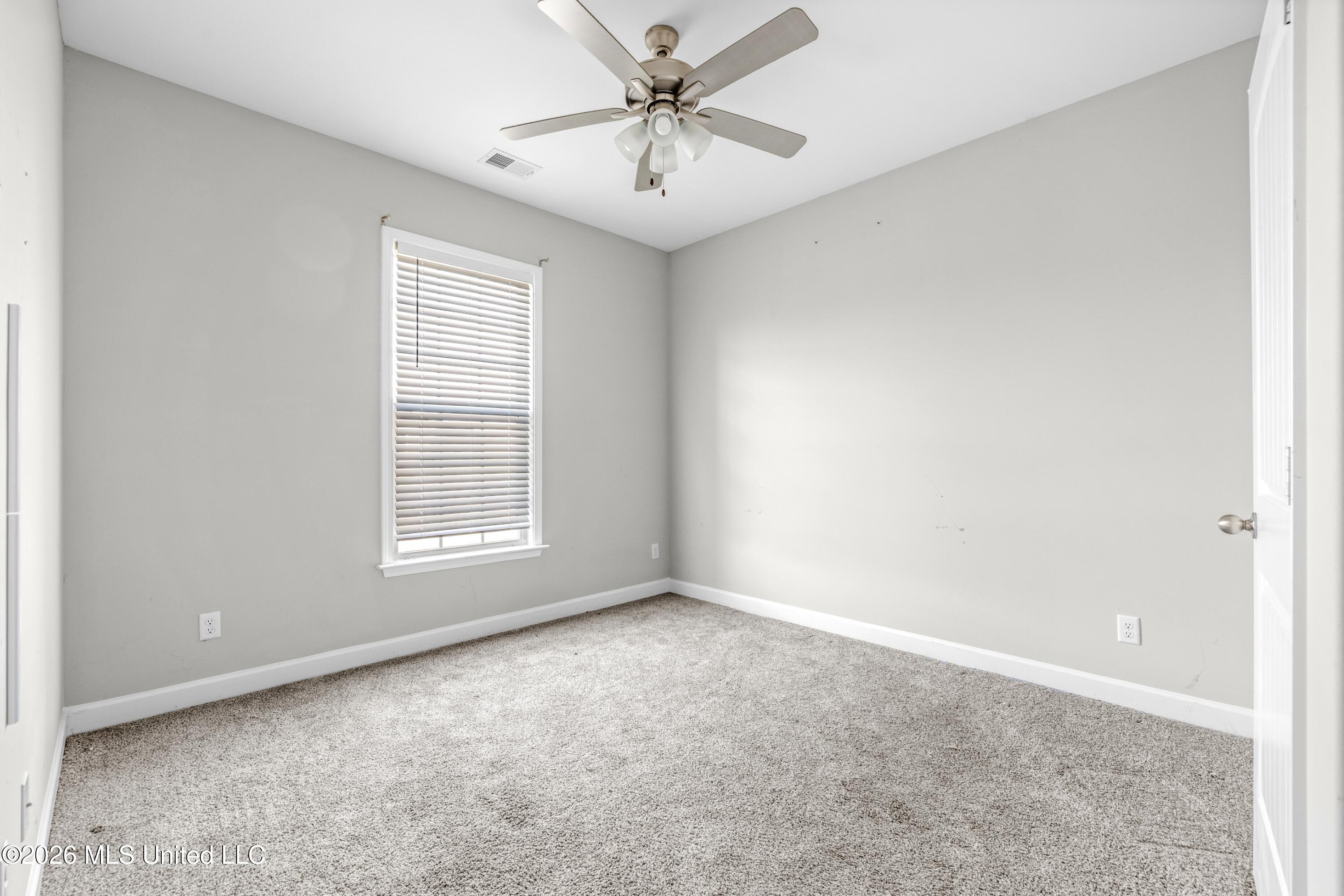 9155 Lakeside Circle South Walls, MS 38680 - Photo 18 of 31 R5C_3419