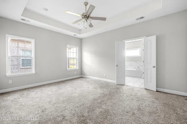 $316,000 | 9155 Lakeside Circle South, Walls, MS 38680