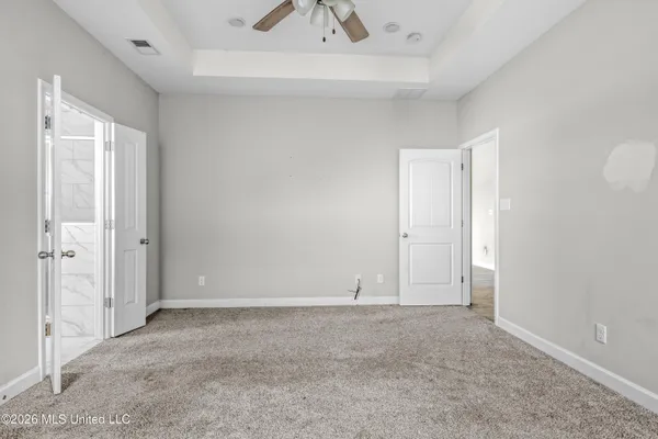 $316,000 | 9155 Lakeside Circle South, Walls, MS 38680