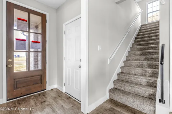 $316,000 | 9155 Lakeside Circle South, Walls, MS 38680