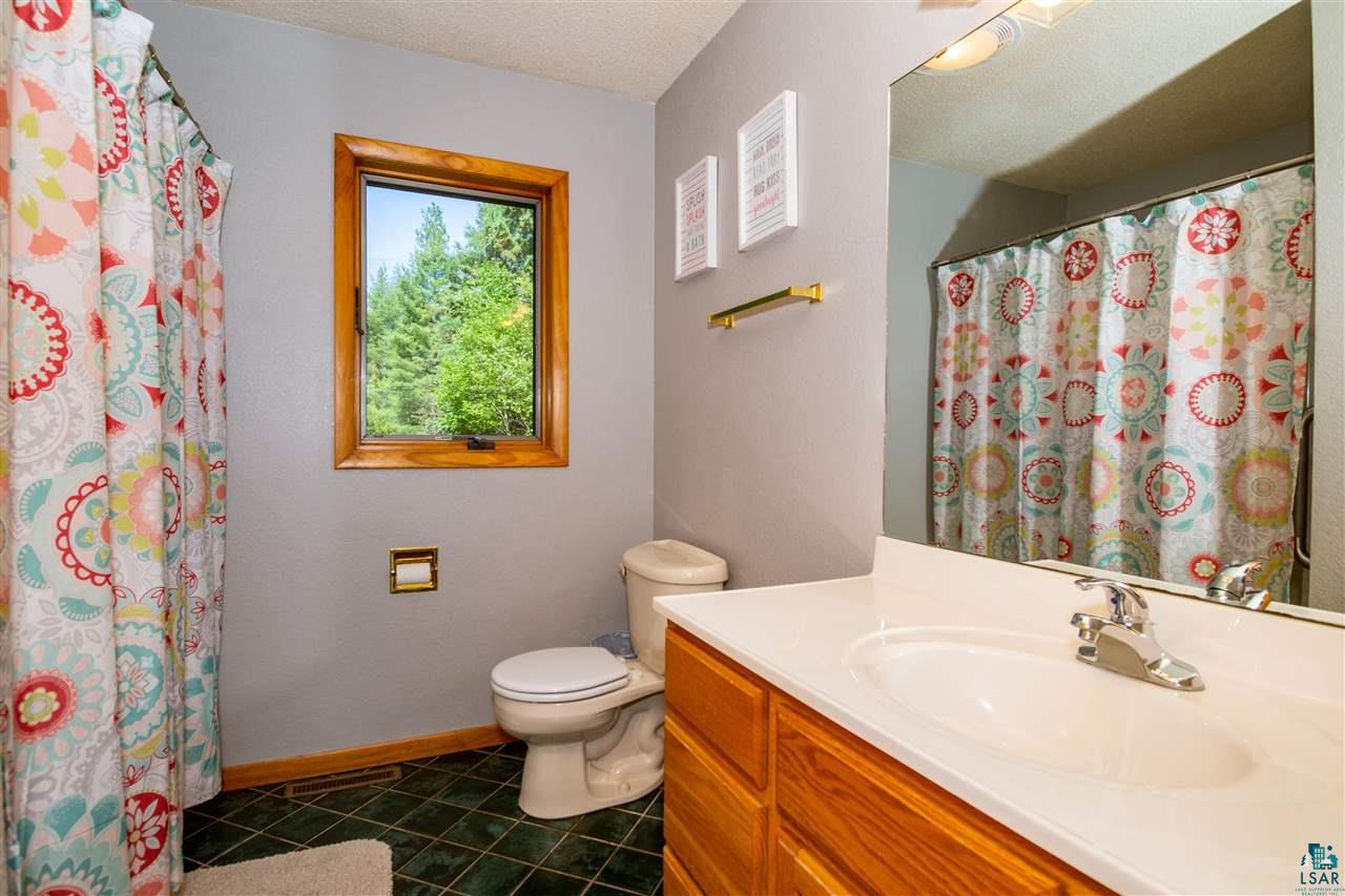 4211 County Rd A Superior, WI 54880 - Photo 12 of 30