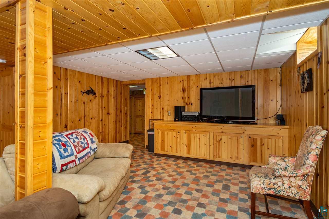 4211 County Rd A Superior, WI 54880 - Photo 16 of 30
