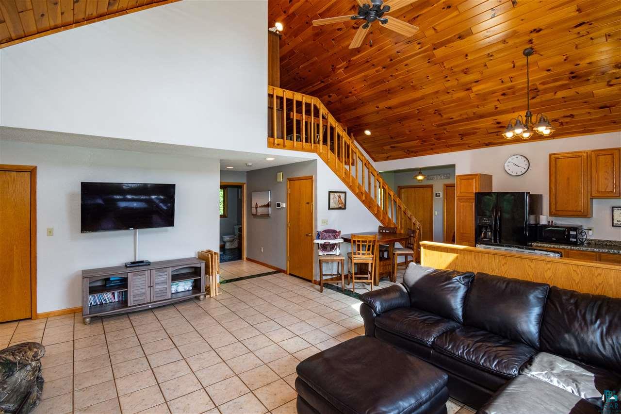 4211 County Rd A Superior, WI 54880 - Photo 5 of 30