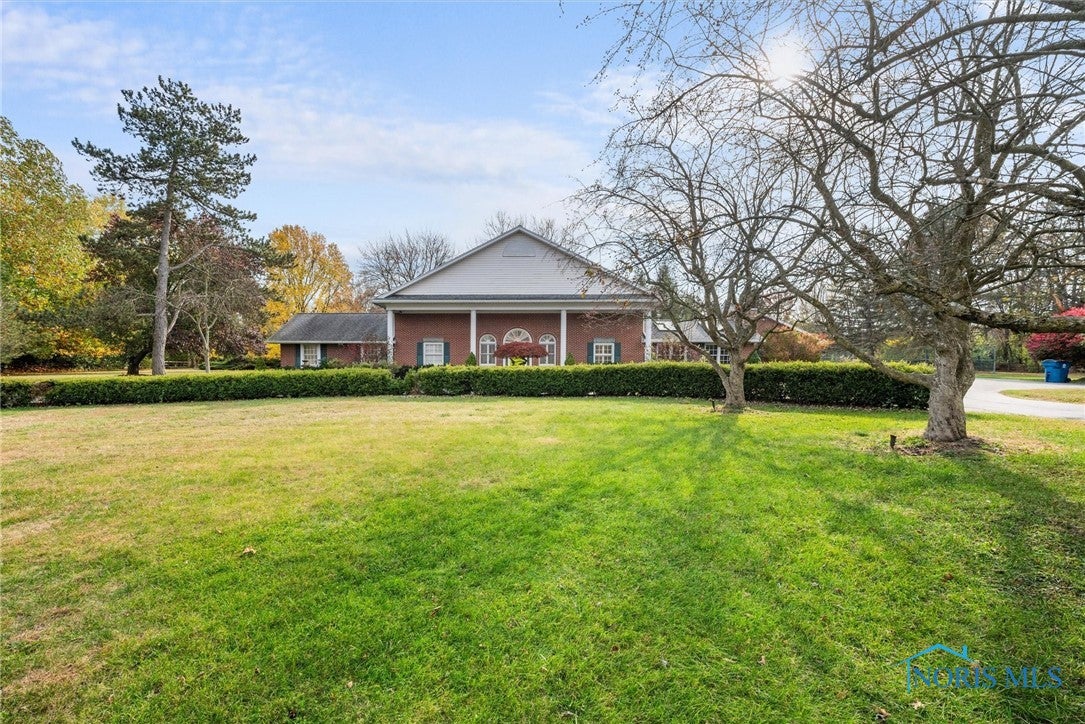 7025 Pilliod Road Maumee, OH 43537 - Photo 2 of 30 Gallery Image 2