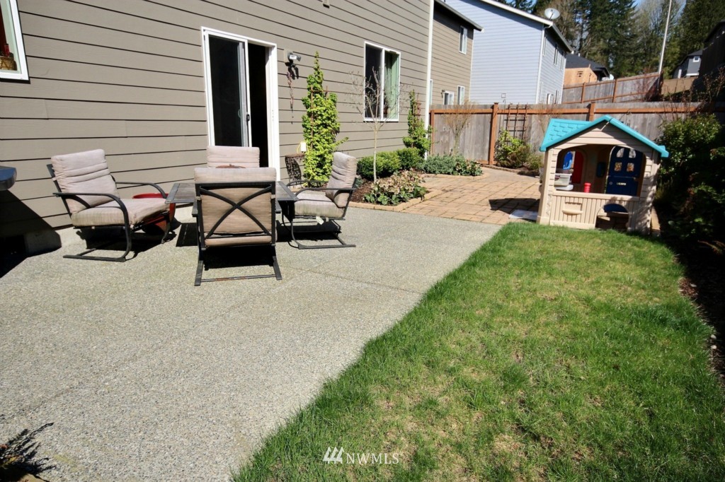 564 Field Place Northeast Renton, WA 98059 - Photo 21 of 23