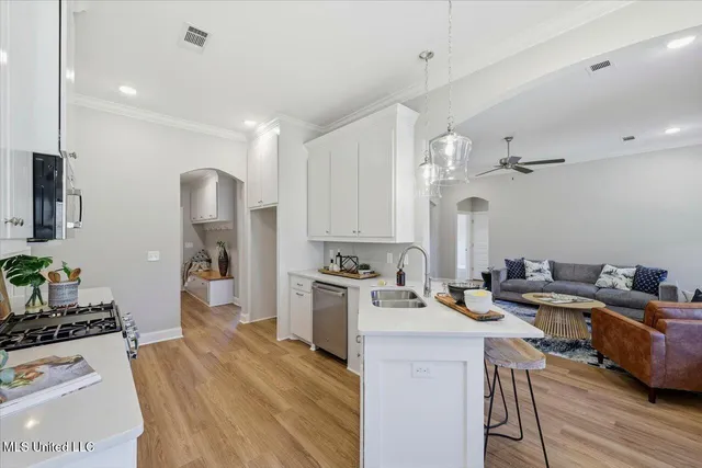 $334,280 | 205 Anderson Oaks Drive, Pearl, MS 39208