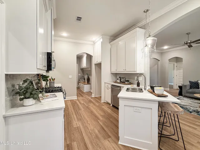 $334,280 | 205 Anderson Oaks Drive, Pearl, MS 39208