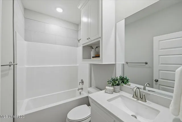 $334,280 | 205 Anderson Oaks Drive, Pearl, MS 39208