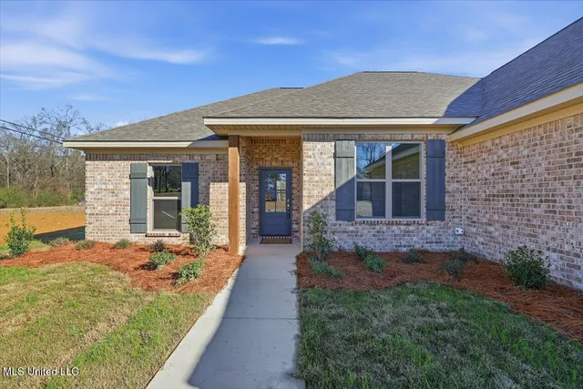 $334,280 | 205 Anderson Oaks Drive, Pearl, MS 39208