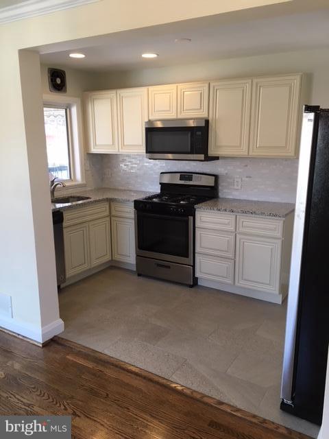 2242 Coralthorn Road Baltimore, MD 21220 - Photo 22 of 22 Kitchen