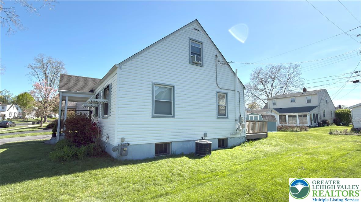 462 Maple Road Hellertown, PA 18055 - Photo 3 of 25 a view of a house with a yard
