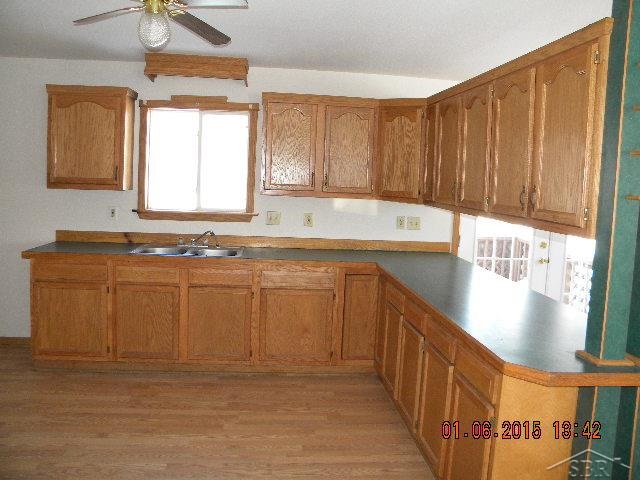 3551 Tatham Road Saginaw, MI 48601 - Photo 5 of 13 31226110-4.JPG
