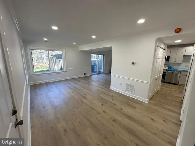 $2,500 | 18424 Allspice Drive, Germantown, MD 20874