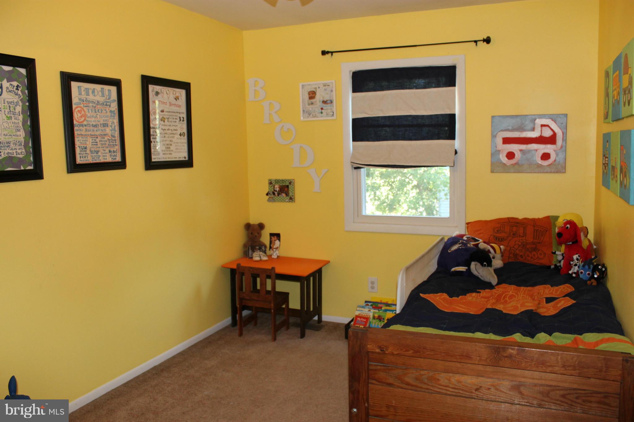 2930 Aspen Hill Road Baltimore, MD 21234 - Photo 8 of 18 Bedroom