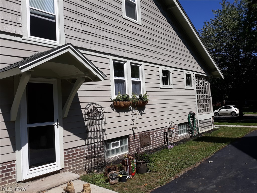 2502 Princeton Road Cleveland, OH 44118 - Photo 15 of 20