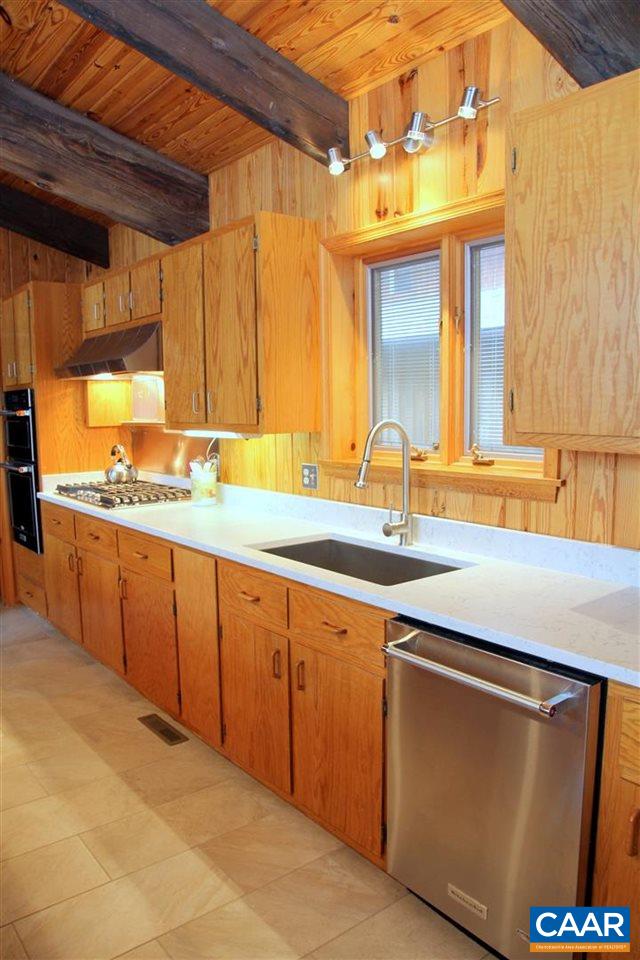 254 Rivendell Lane Madison, VA 22727 - Photo 3 of 40 Gallery Image 3
