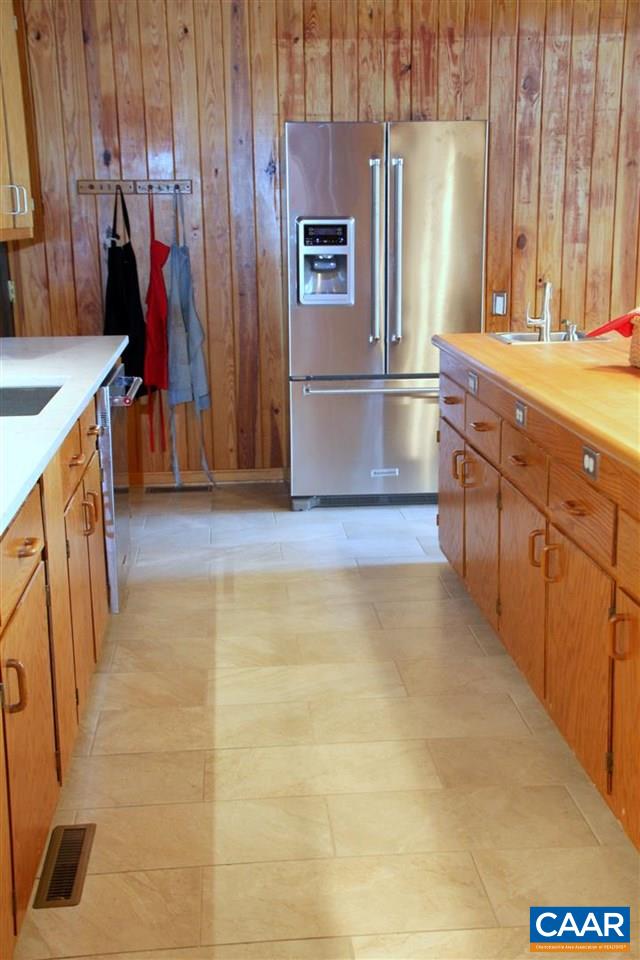 254 Rivendell Lane Madison, VA 22727 - Photo 5 of 40 Gallery Image 5