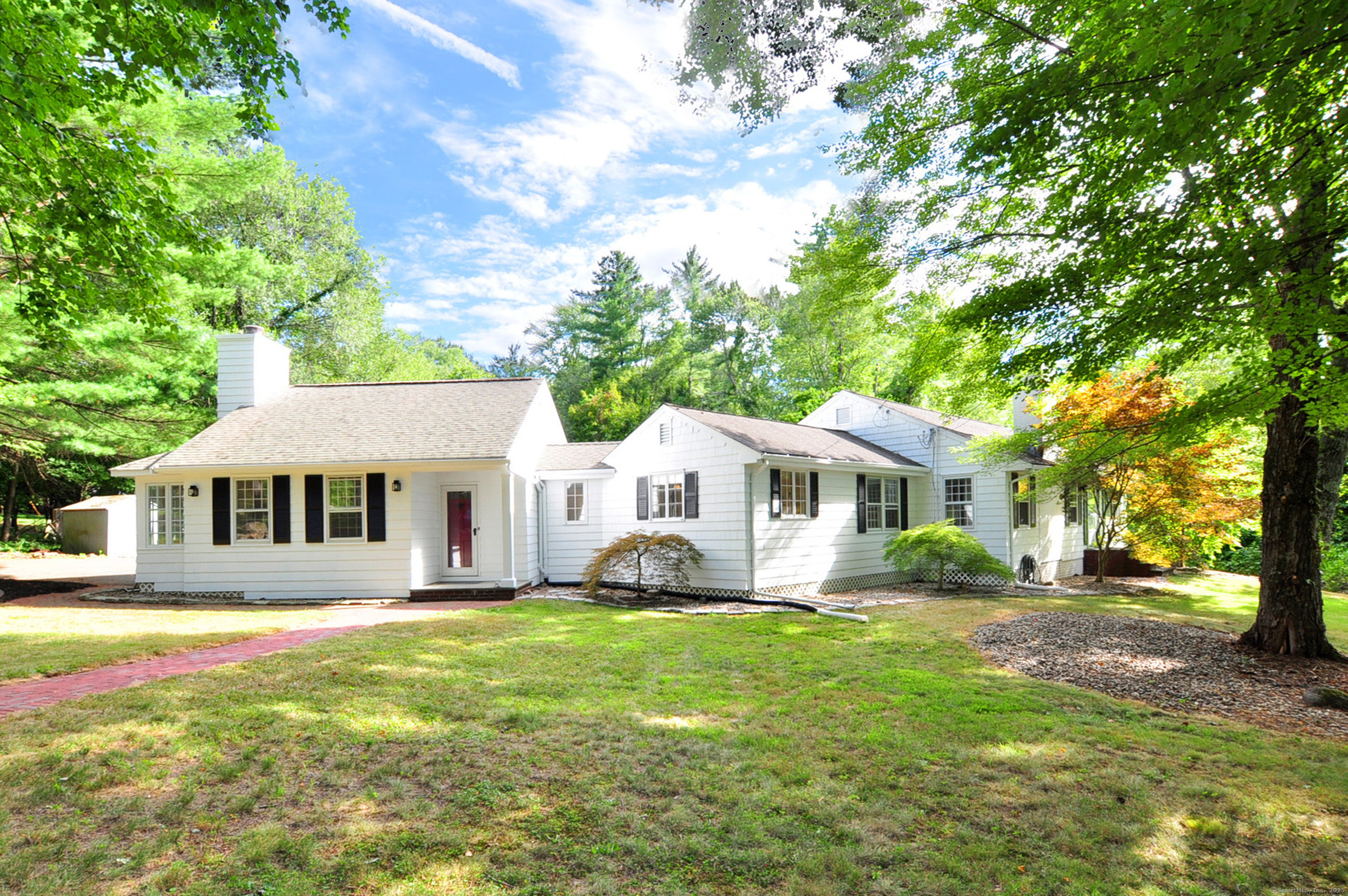 11 Oakhurst Road Simsbury, CT 06070 - Photo 1 of 1 Welcome to 11 Oakhurst!
