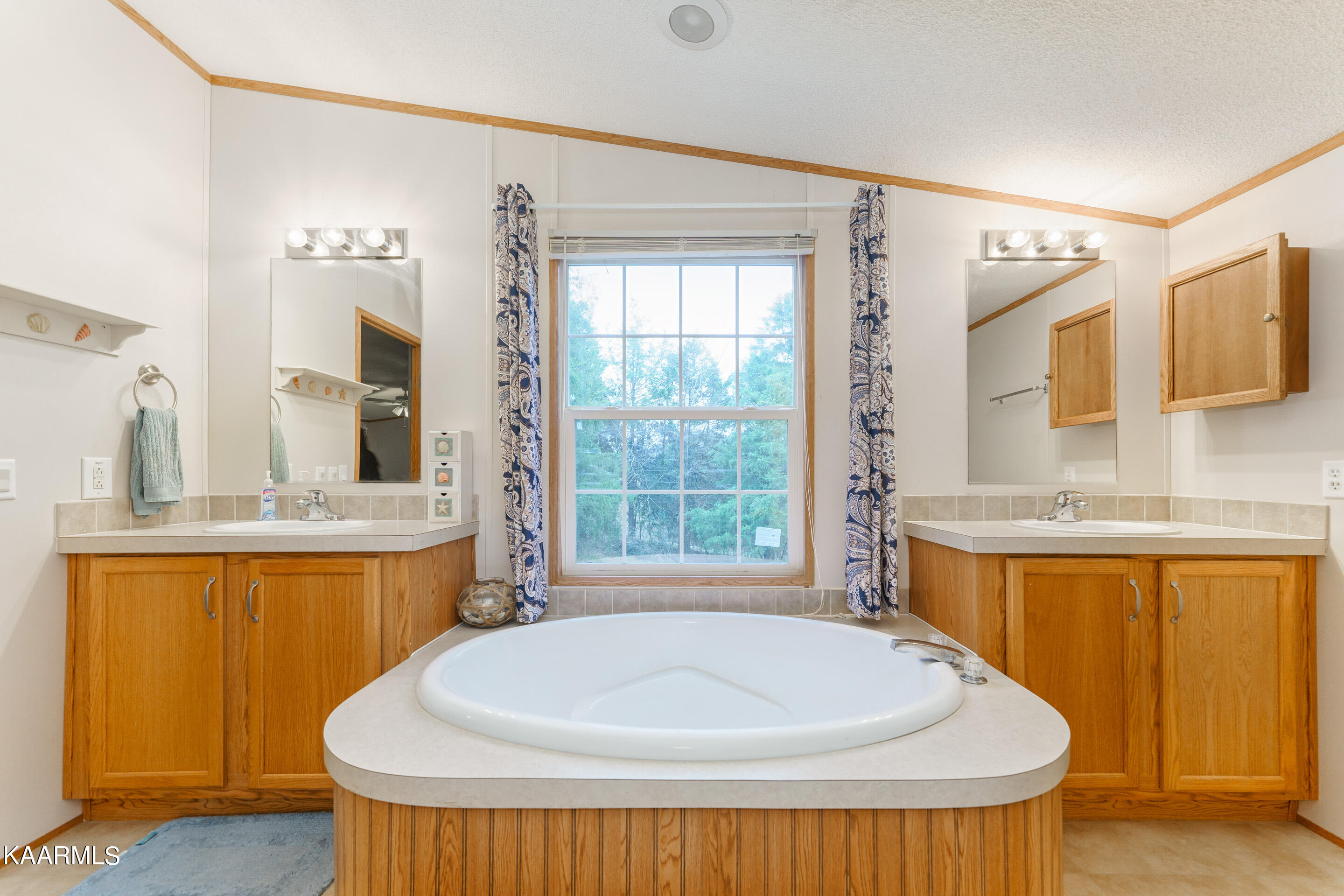 2813 Cedar Bluff Road Sevierville, TN 37876 - Photo 18 of 36 _DSC3912-Edit