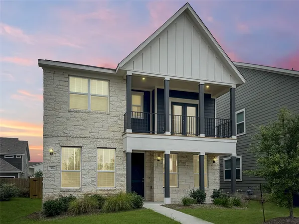 $2,300 | 1916 Blue River Drive, Leander, TX 78641