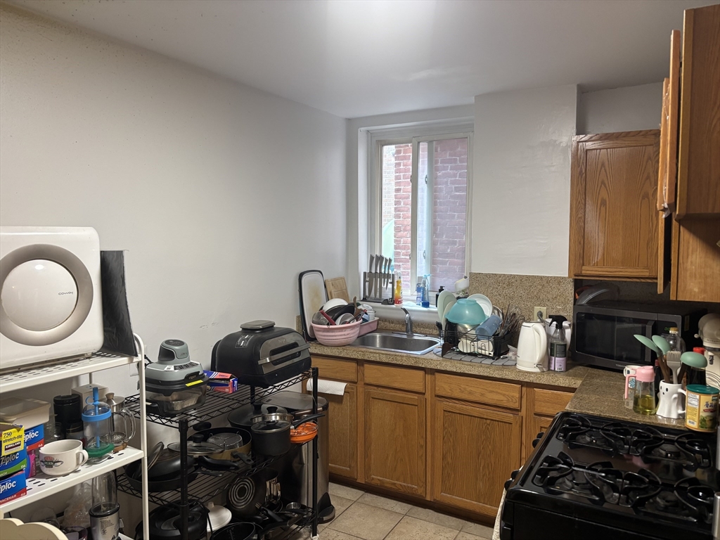 2012 Commonwealth Avenue, Unit 1D Boston, MA 02135 - Photo 12 of 13