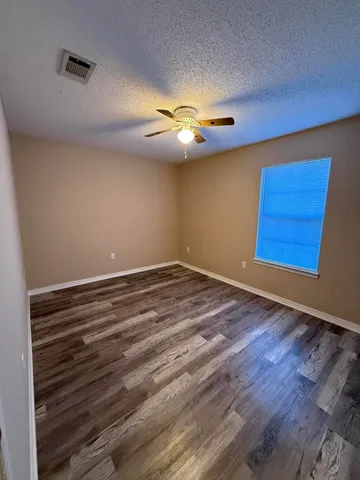 $1,725 | 192 Mary Lane, Crestview, FL 32536