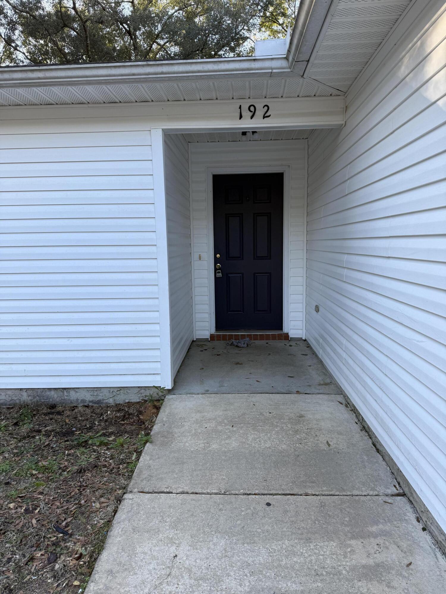 192 Mary Lane Crestview, FL 32536 - Photo 2 of 29 IMG_9296