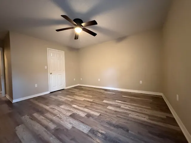 $1,725 | 192 Mary Lane, Crestview, FL 32536