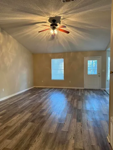 $1,725 | 192 Mary Lane, Crestview, FL 32536