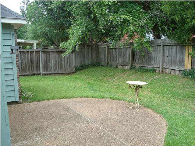 419 Friday Harbour Ridgeland, MS 39157 - Photo 13 of 13 Patio and fenced back yard