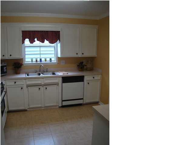 419 Friday Harbour Ridgeland, MS 39157 - Photo 7 of 13 Kitchen