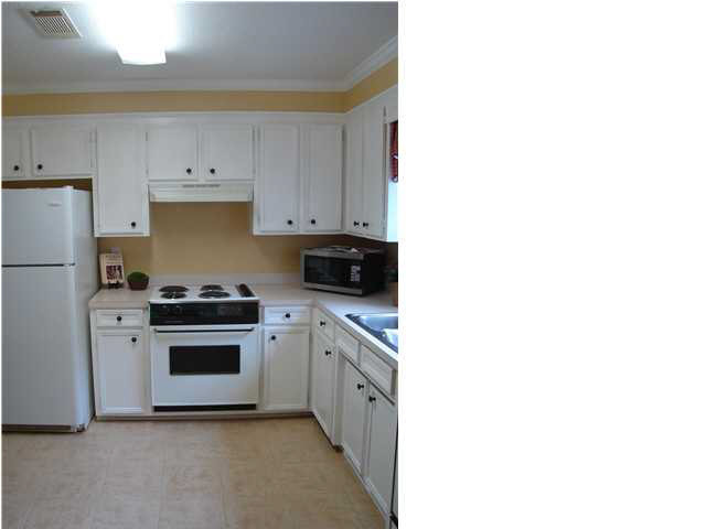 419 Friday Harbour Ridgeland, MS 39157 - Photo 8 of 13 Kitchen