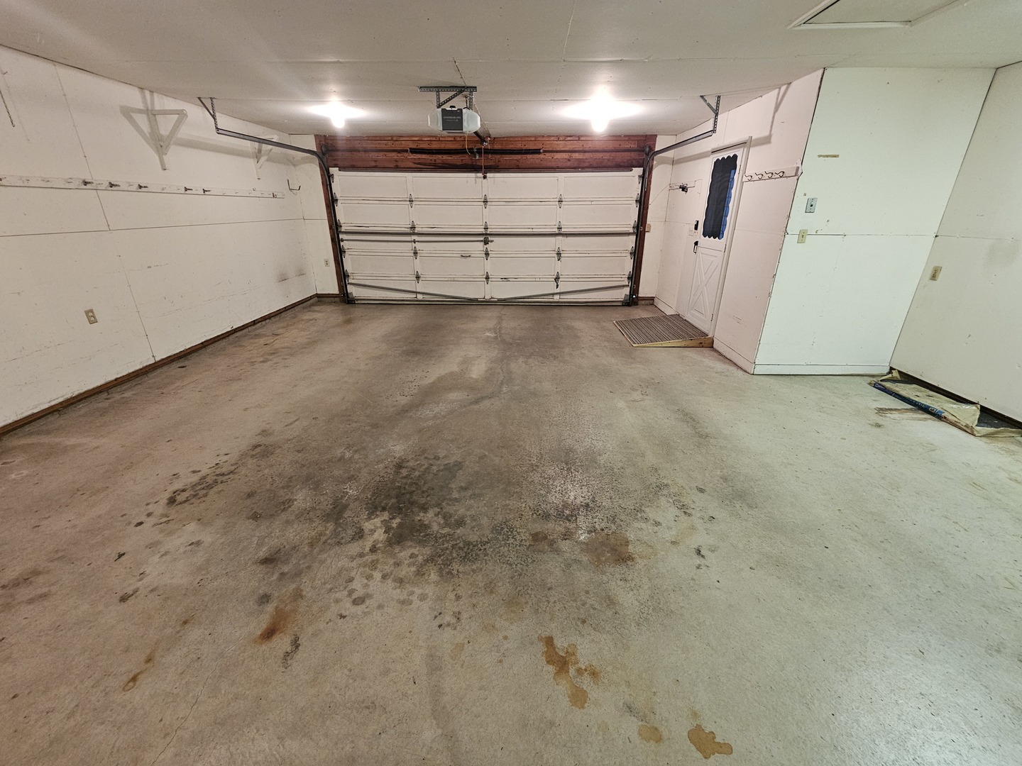 2401 Branch Road Champaign, IL 61822 - Photo 20 of 22 Gallery Image 20