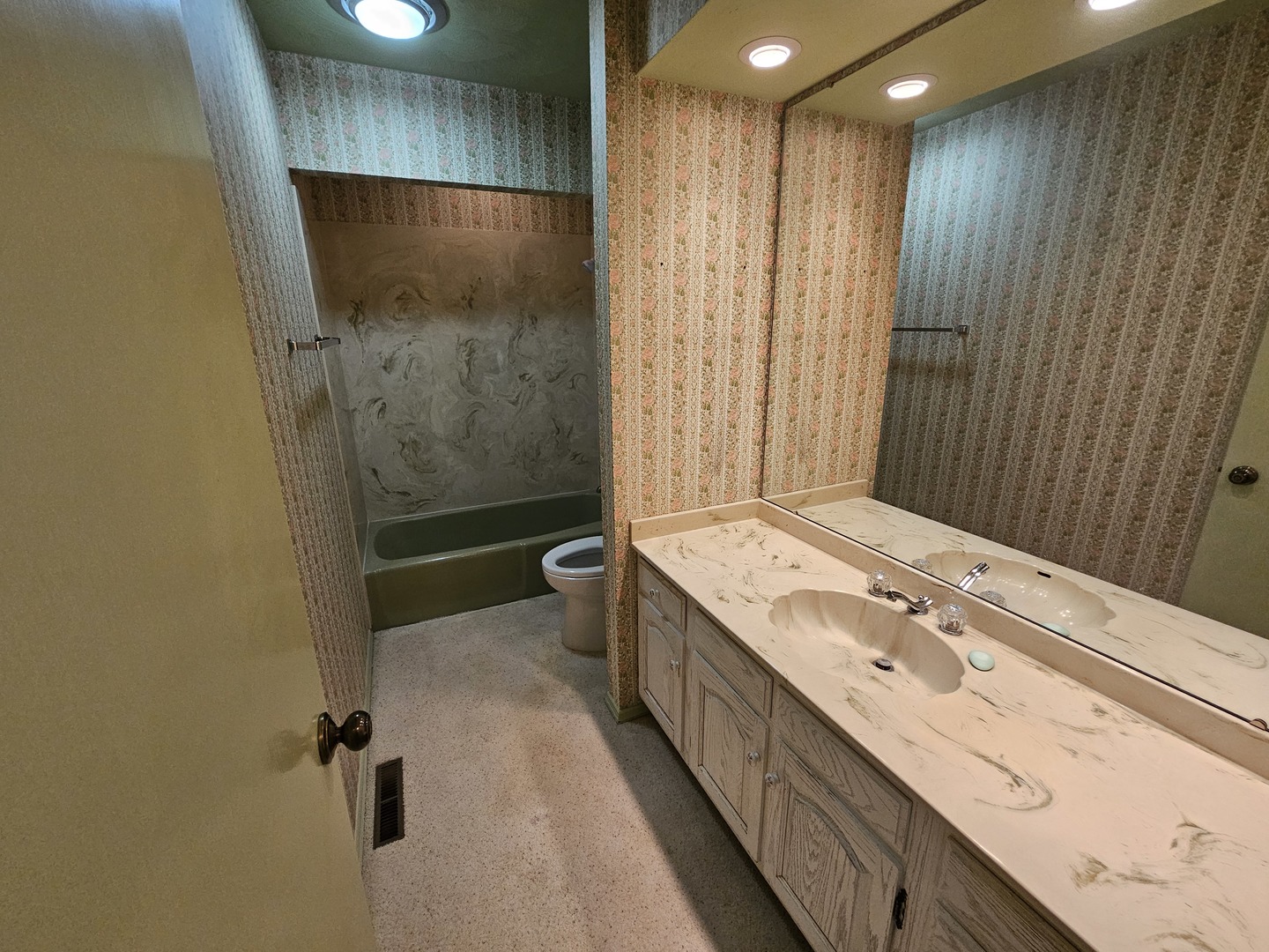 2401 Branch Road Champaign, IL 61822 - Photo 8 of 22 Gallery Image 8