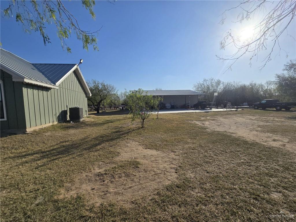 8321 Mile 9 Road Mission, TX 78574 - Photo 5 of 19