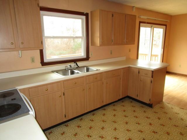22 Amanda Way Mashpee, MA 02649 - Photo 4 of 15 IMG_0202