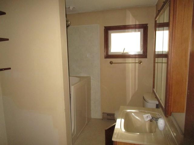 22 Amanda Way Mashpee, MA 02649 - Photo 9 of 15 IMG_0207