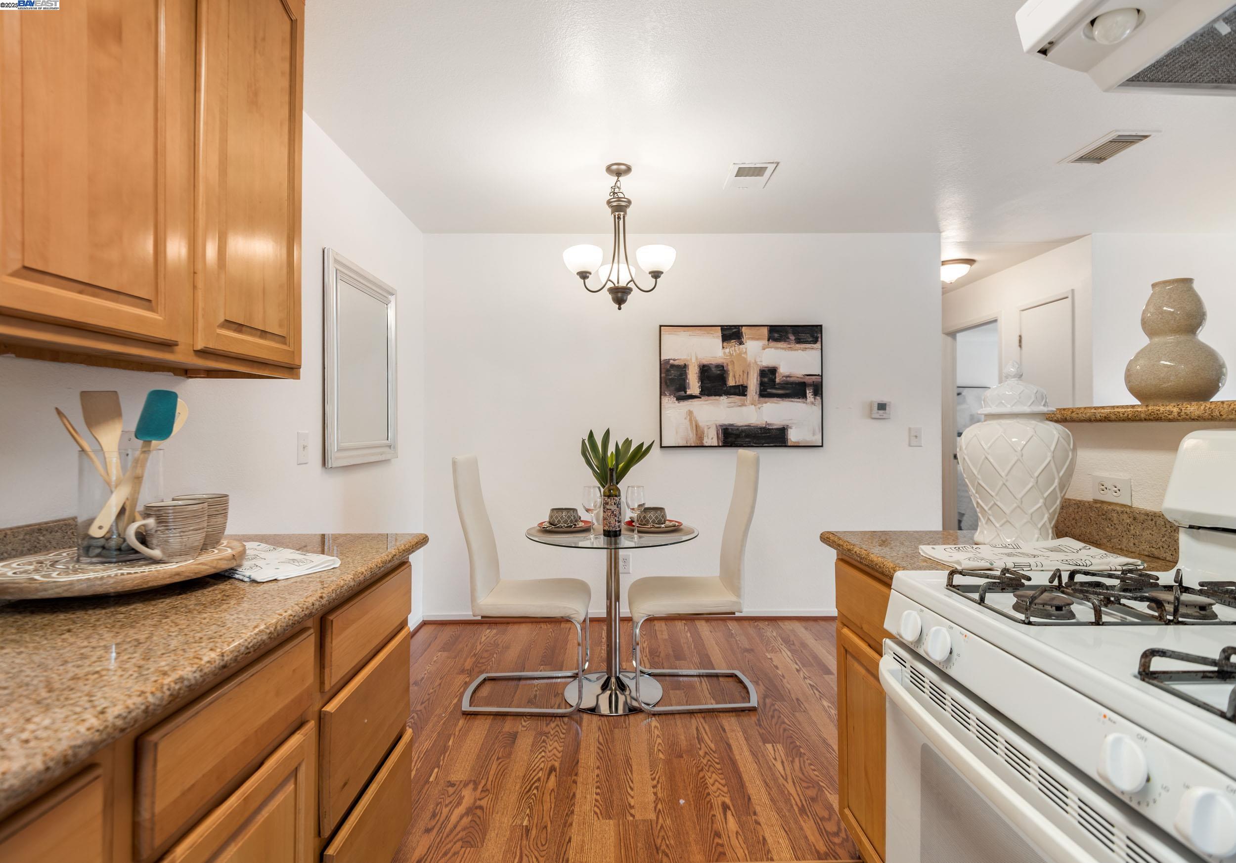 2193 Lakeview Circle Pittsburg, CA 94565 - Photo 13 of 29