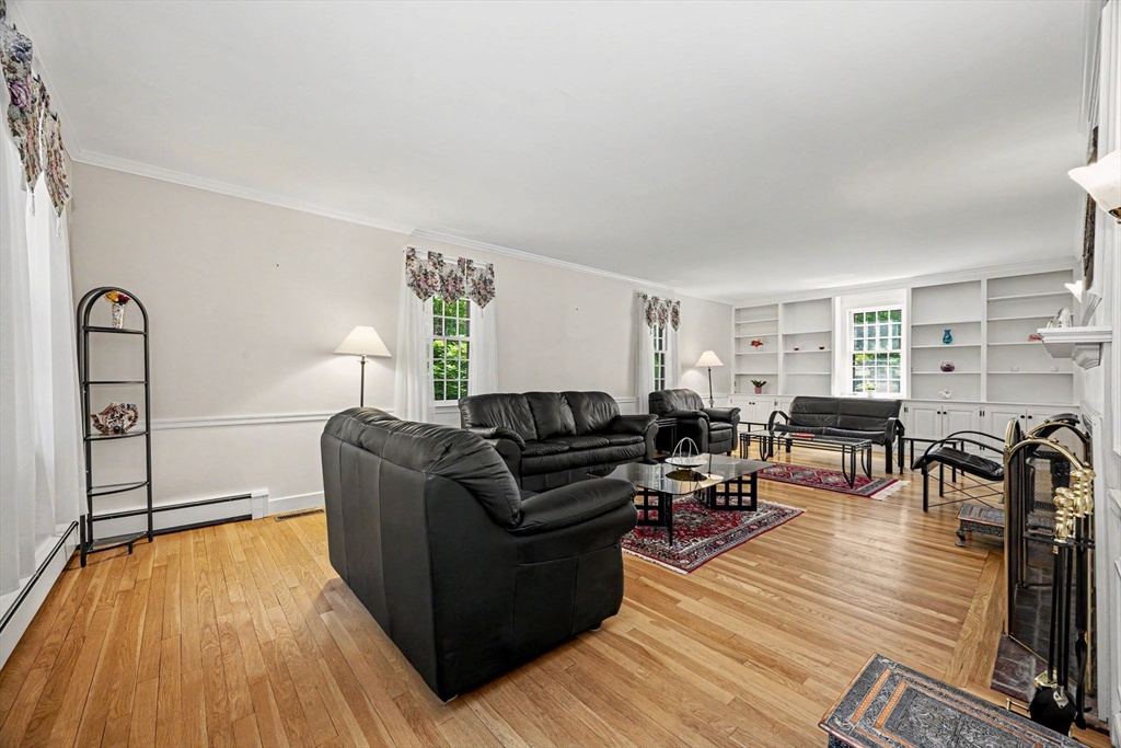 192 Peakham Road Sudbury, MA 01776 - Photo 4 of 38