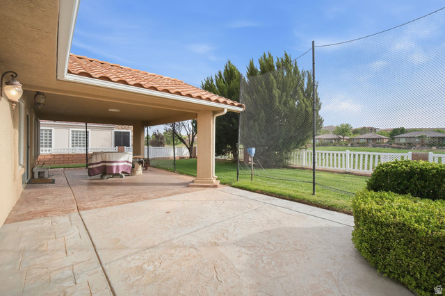1985 West Rivers Edge Lane St. George, UT 84770 - Photo 35 of 42 View of patio
