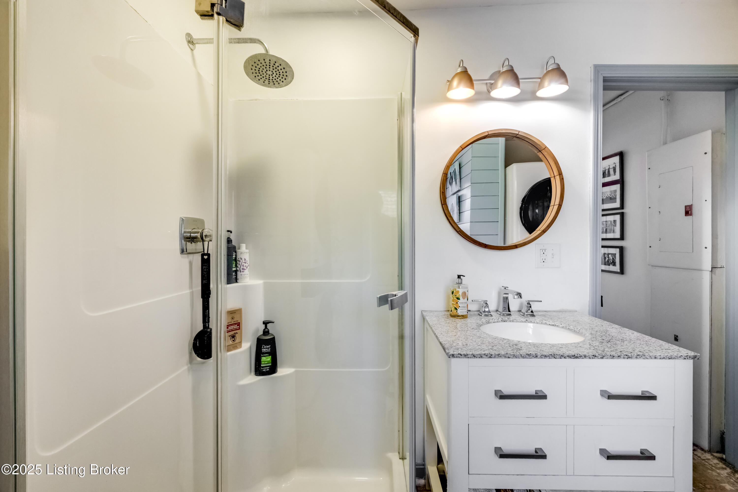 219 Wood Road Louisville, KY 40222 - Photo 30 of 60 2Y0A5413-A
