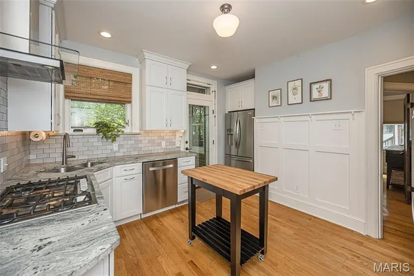 $695,000 | 332 Marion Avenue, Webster Groves, MO 63119