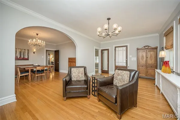 $695,000 | 332 Marion Avenue, Webster Groves, MO 63119