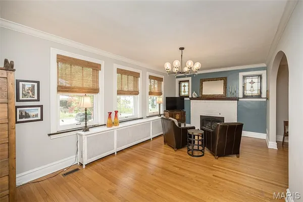 $695,000 | 332 Marion Avenue, Webster Groves, MO 63119