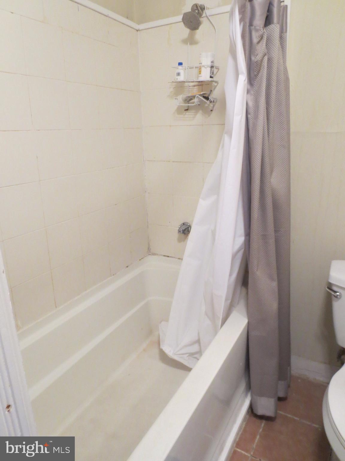 1826 Fernon Street Philadelphia, PA 19145 - Photo 8 of 11