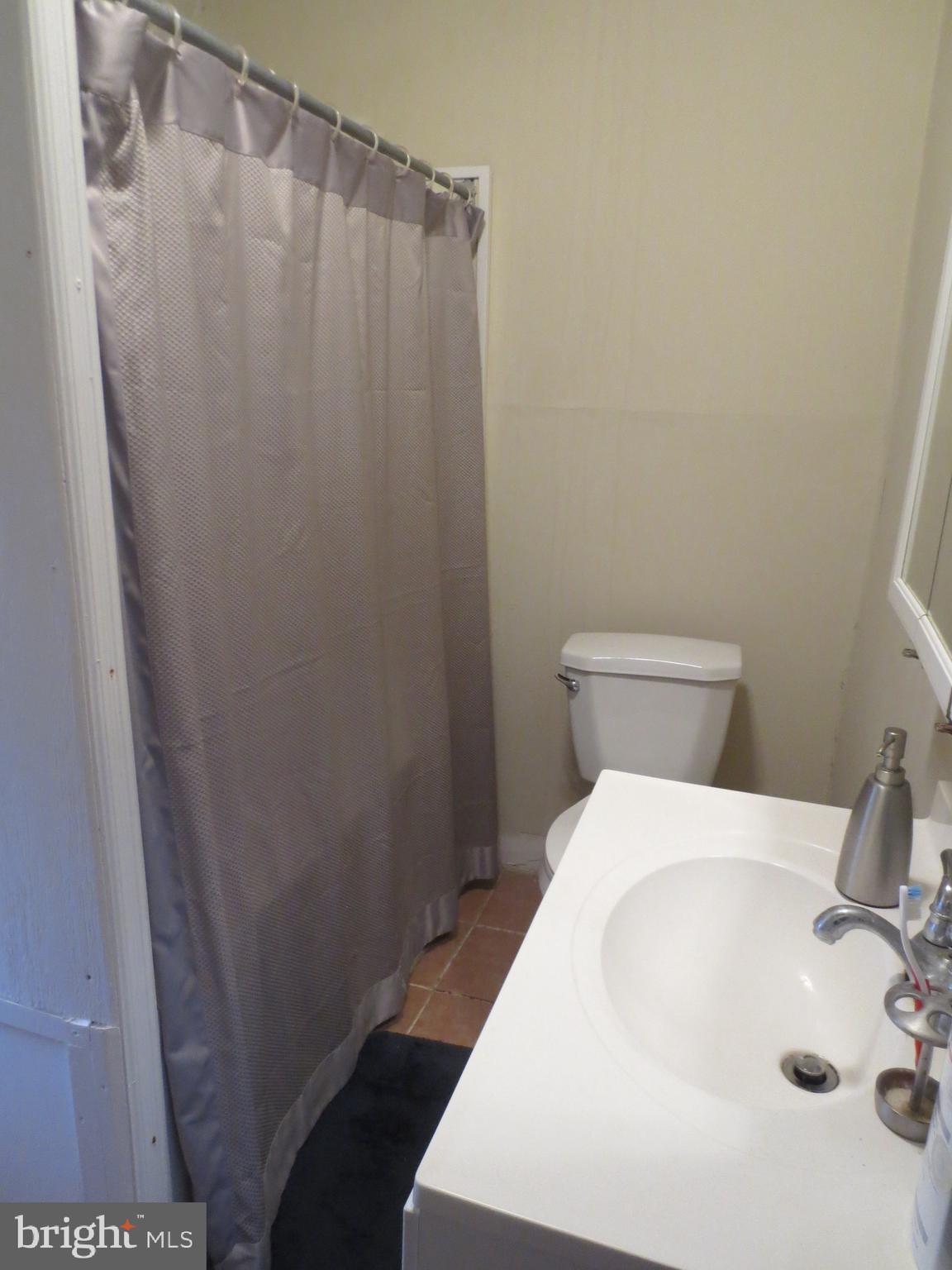 1826 Fernon Street Philadelphia, PA 19145 - Photo 9 of 11